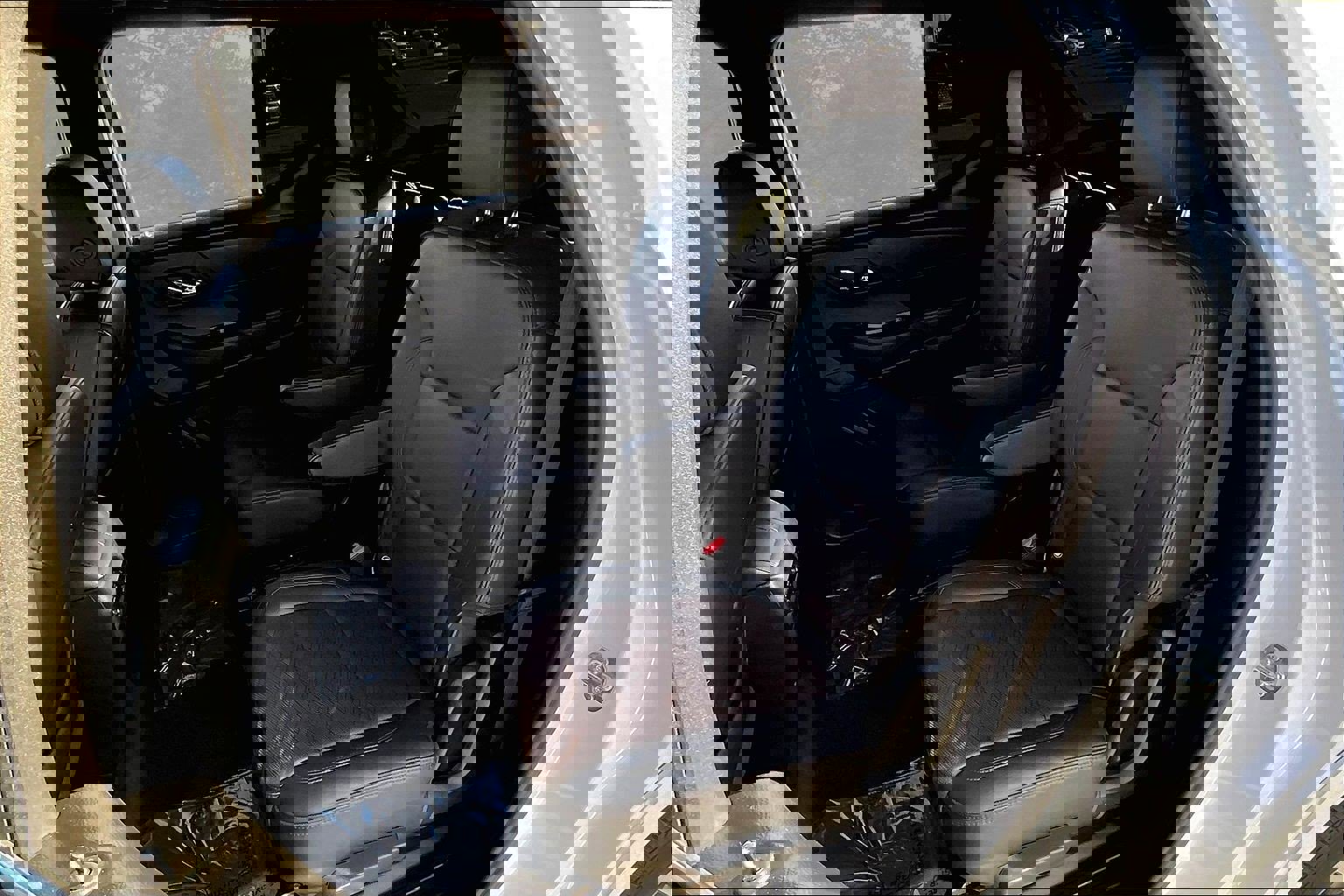 Used 2023 Chevrolet Traverse High Country image 24