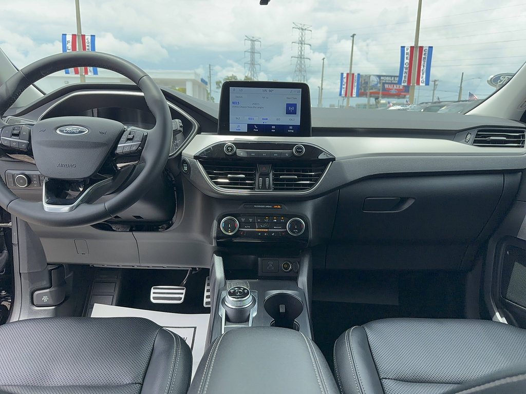 Certified 2022 Ford Escape SEL AWD/4WD image 30