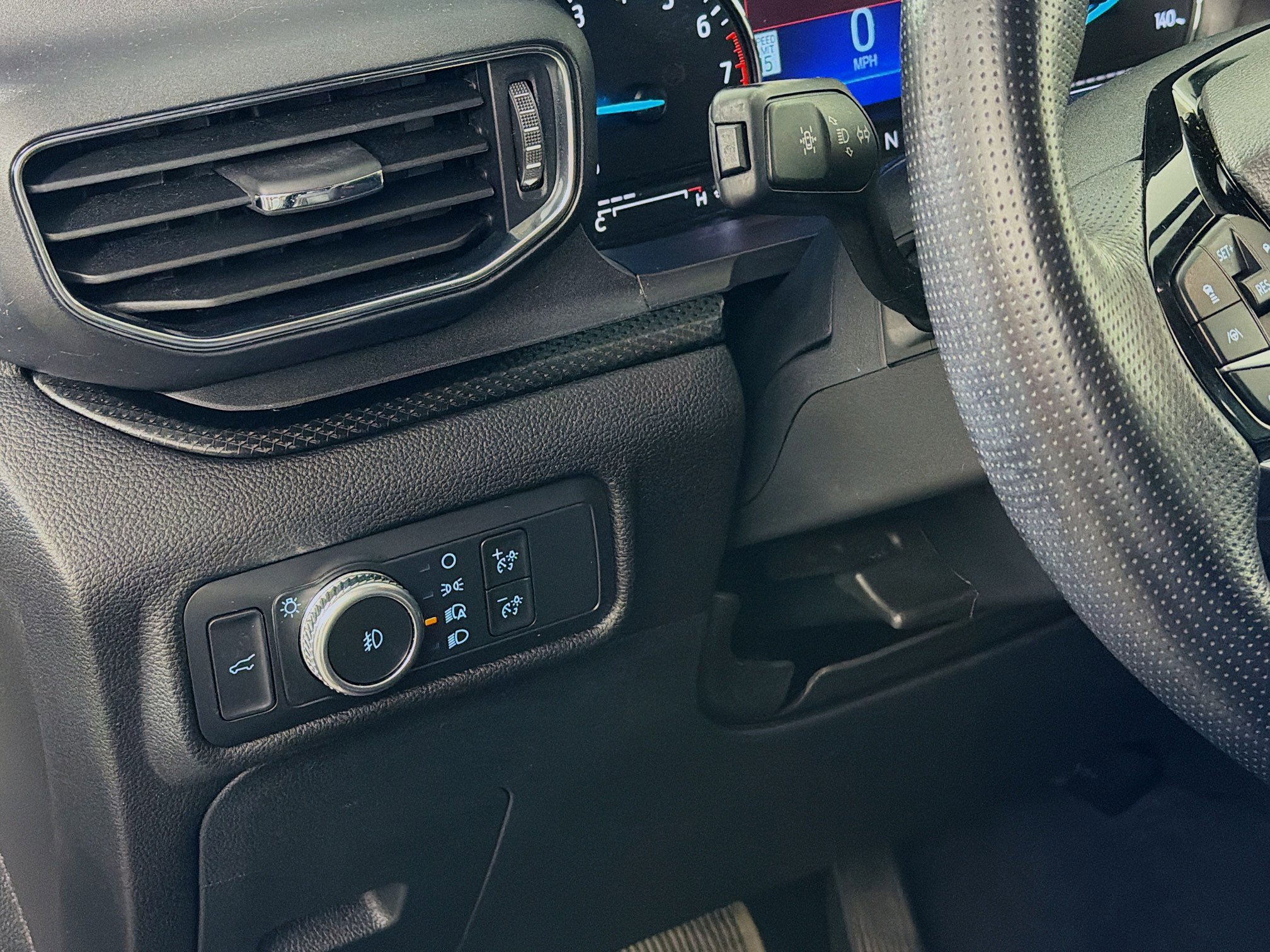 Used 2022 Ford Explorer ST-Line image 11