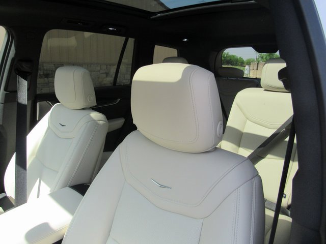 New 2025 Cadillac XT6 Sport w/ Technology Package image 11