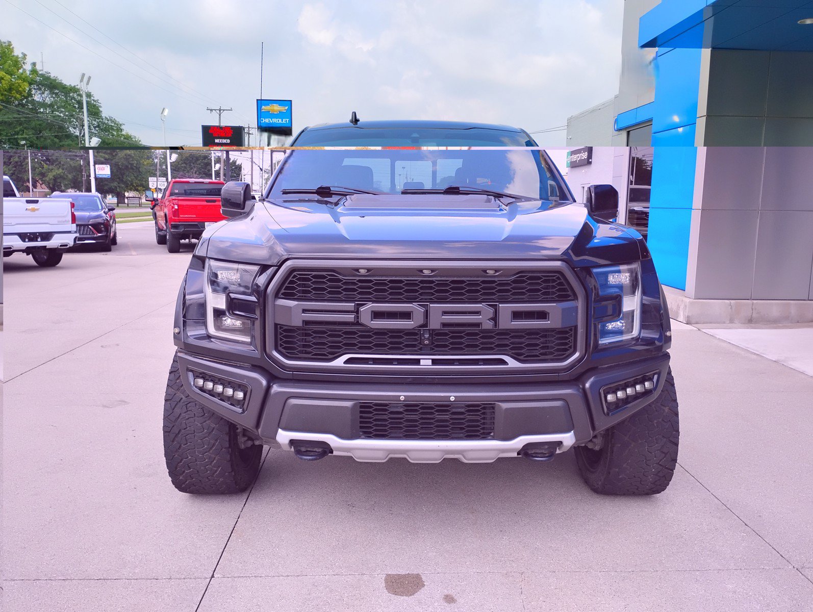 Used 2019 Ford F150 Raptor w/ Equipment Group 802A Luxury AWD/4WD image 2