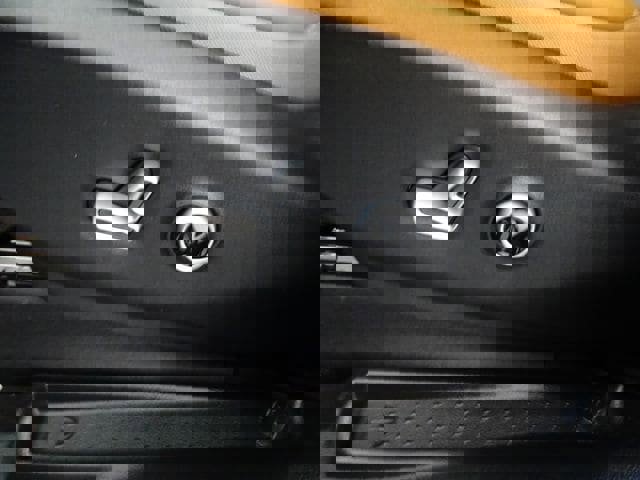 Certified 2023 Chrysler Pacifica Pinnacle image 3