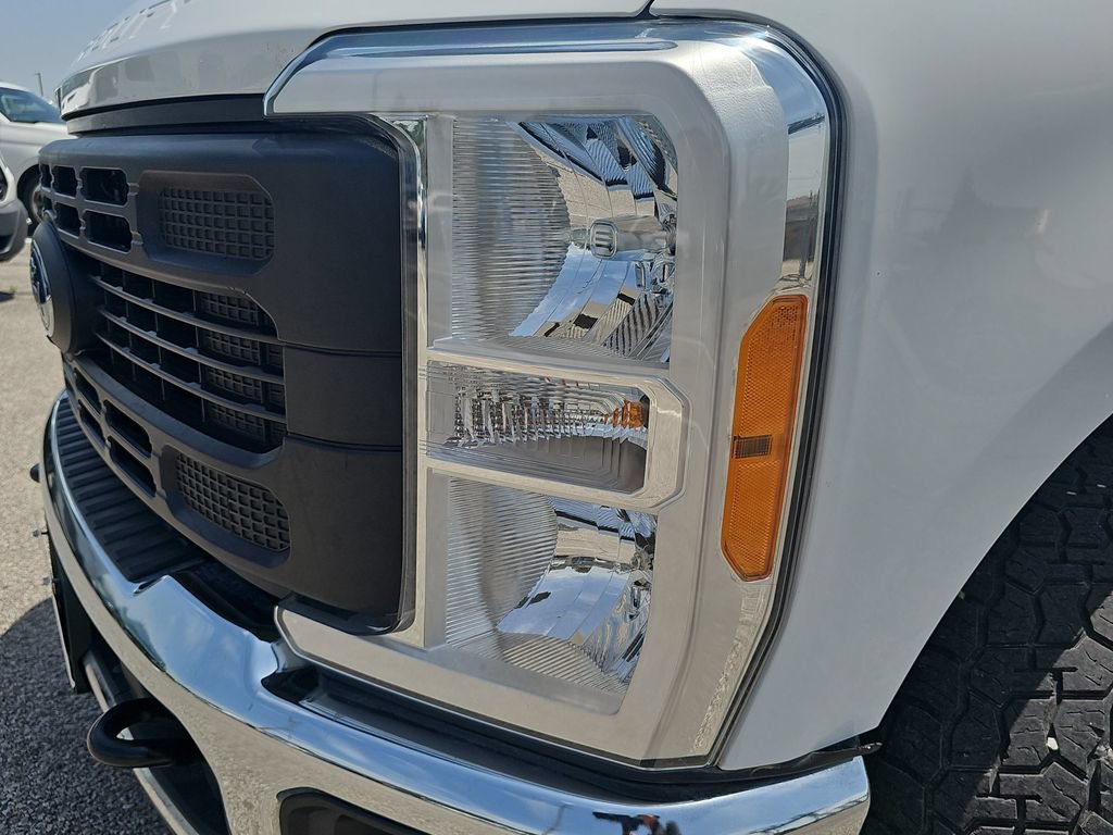 Used 2023 Ford F350 XL w/ 360-Degree Camera Package RWD image 30