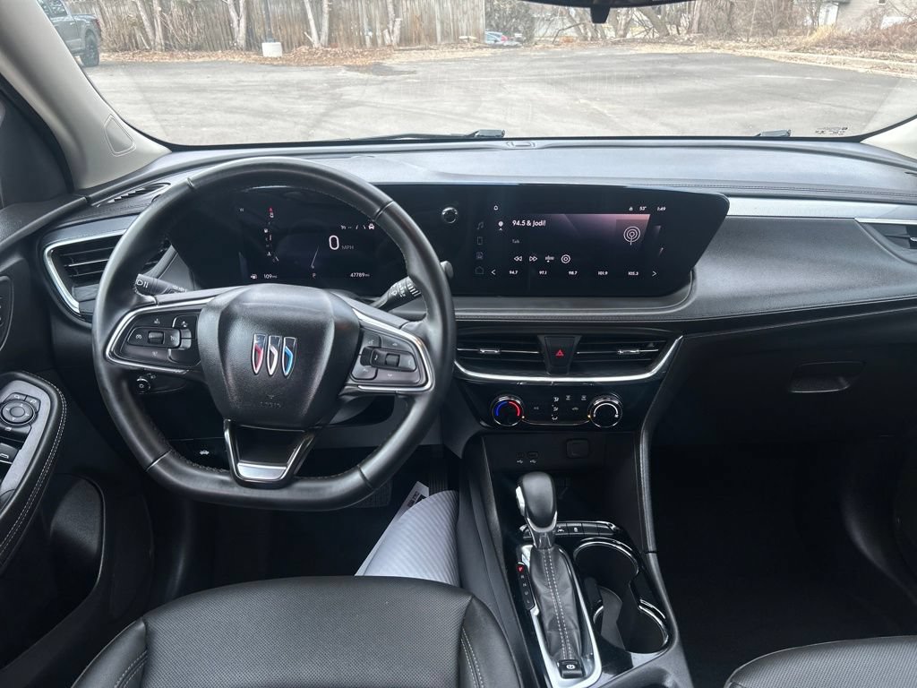 Used 2024 Buick Encore GX Sport Touring FWD image 16