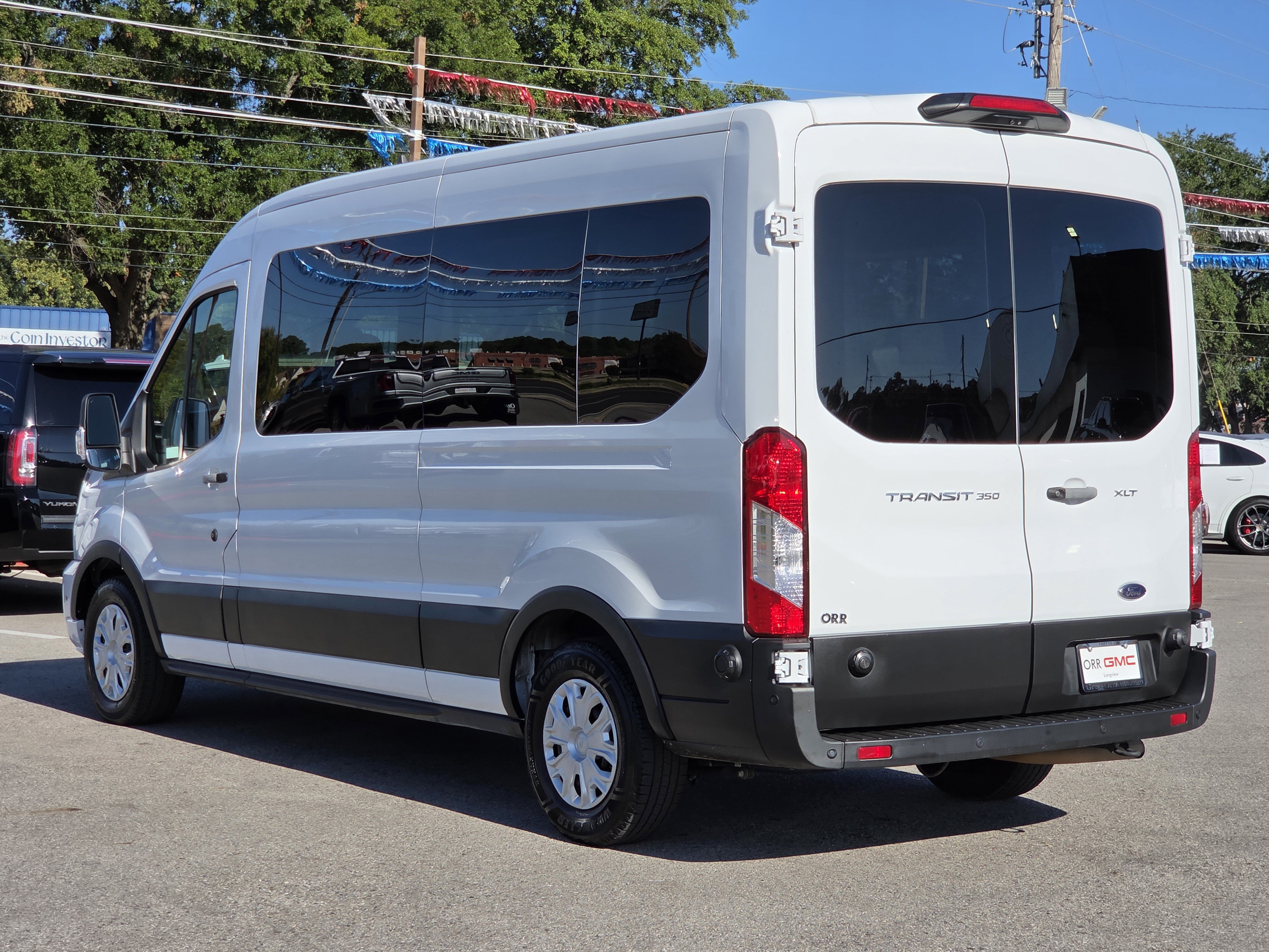 Used 2024 Ford Transit 350 XLT RWD image 4