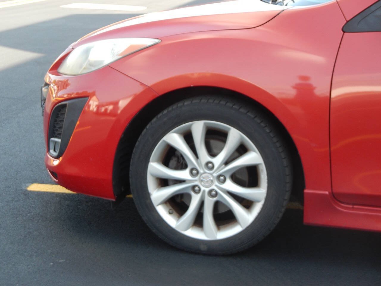 Used 2011 MAZDA MAZDA3 s Grand Touring w/ Tech Pkg FWD image 14