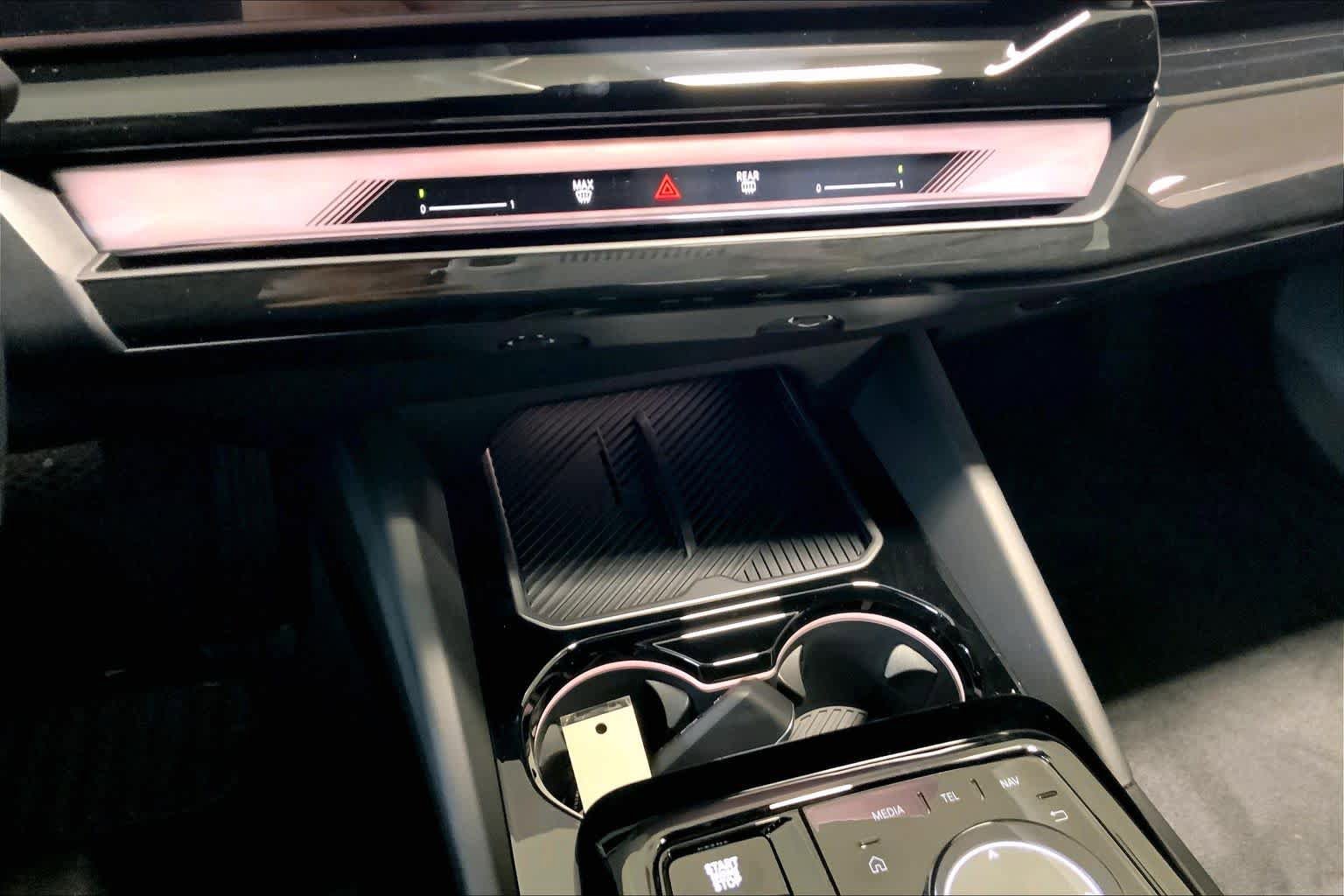 New 2026 BMW 530i xDrive w/ Premium Package AWD/4WD image 20