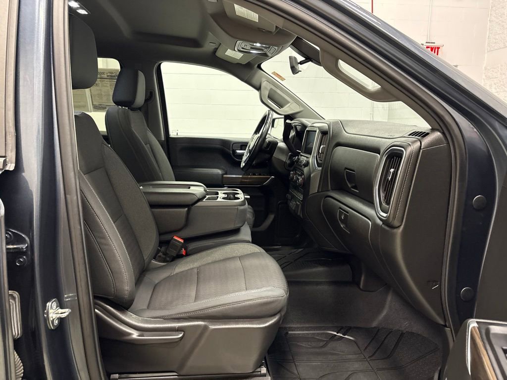 Used 2019 Chevrolet Silverado 1500 LT w/ All-Star Edition AWD/4WD image 37