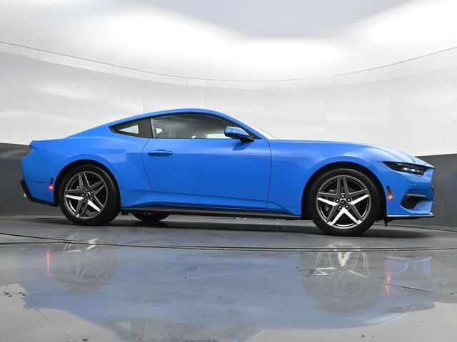 Used 2025 Ford Mustang Premium RWD image 34