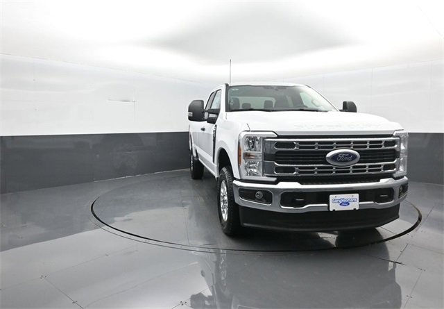 New 2026 Ford F250 XLT image 2
