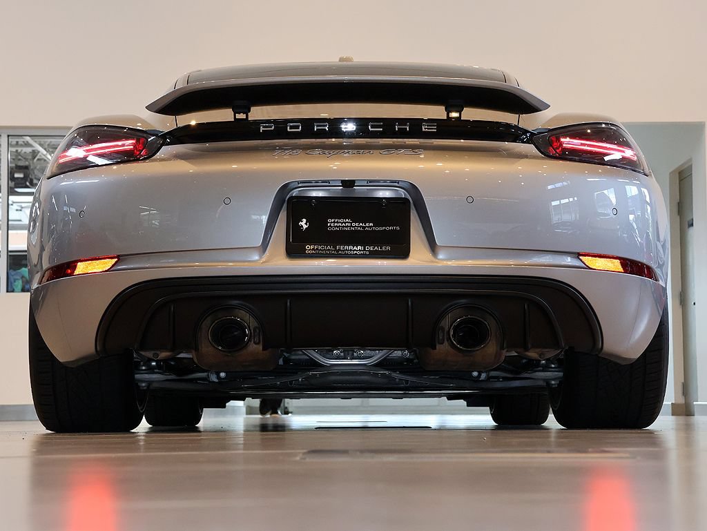 Used 2021 Porsche 718 Cayman GTS RWD image 27