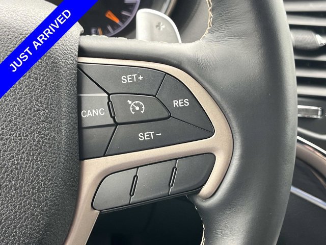 Used 2016 Jeep Grand Cherokee Overland AWD/4WD image 31