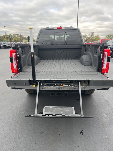 Used 2024 Ford F250 Platinum image 35