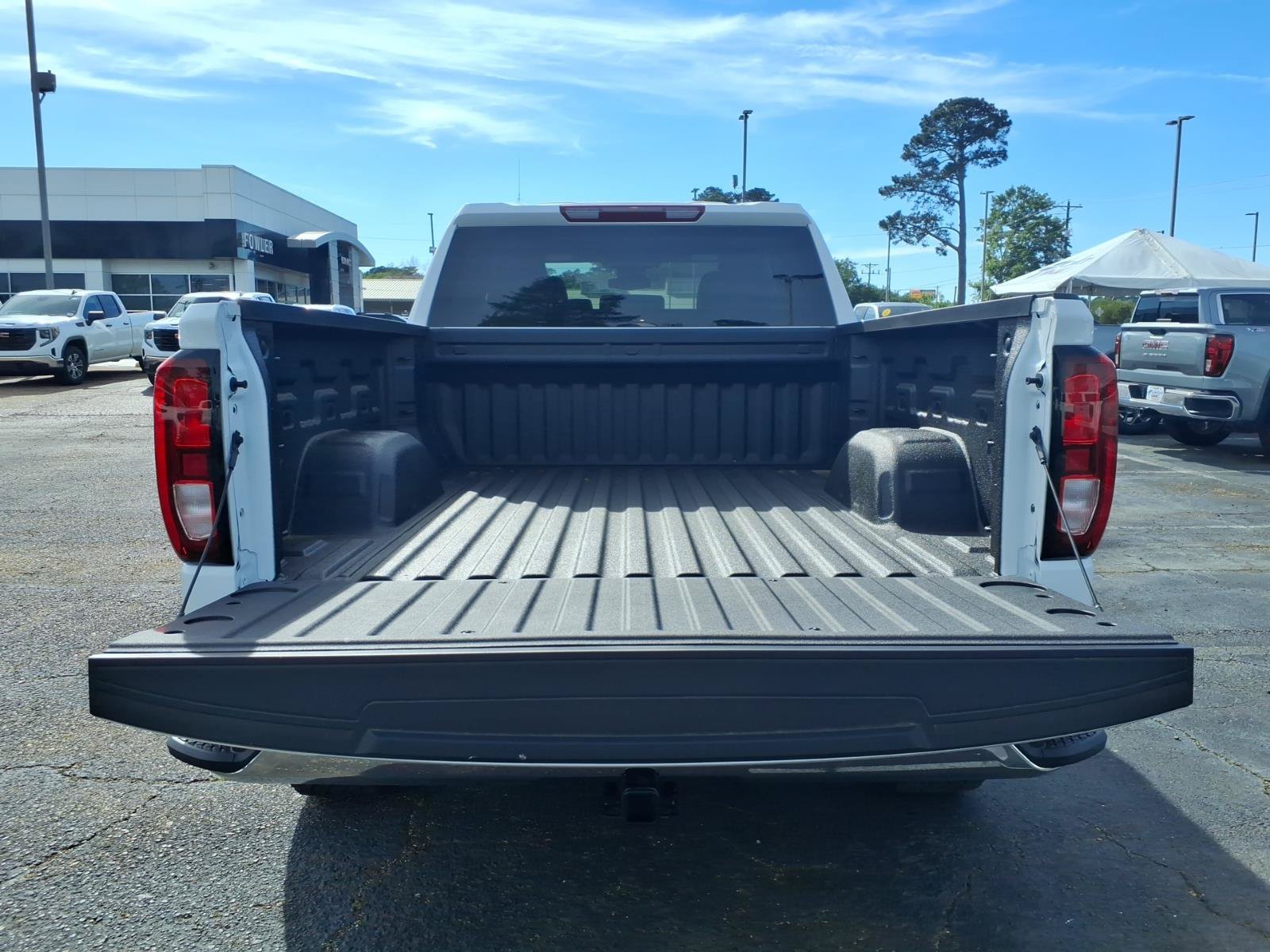 New 2026 GMC Sierra 1500 Pro w/ Pro Value Package AWD/4WD image 5