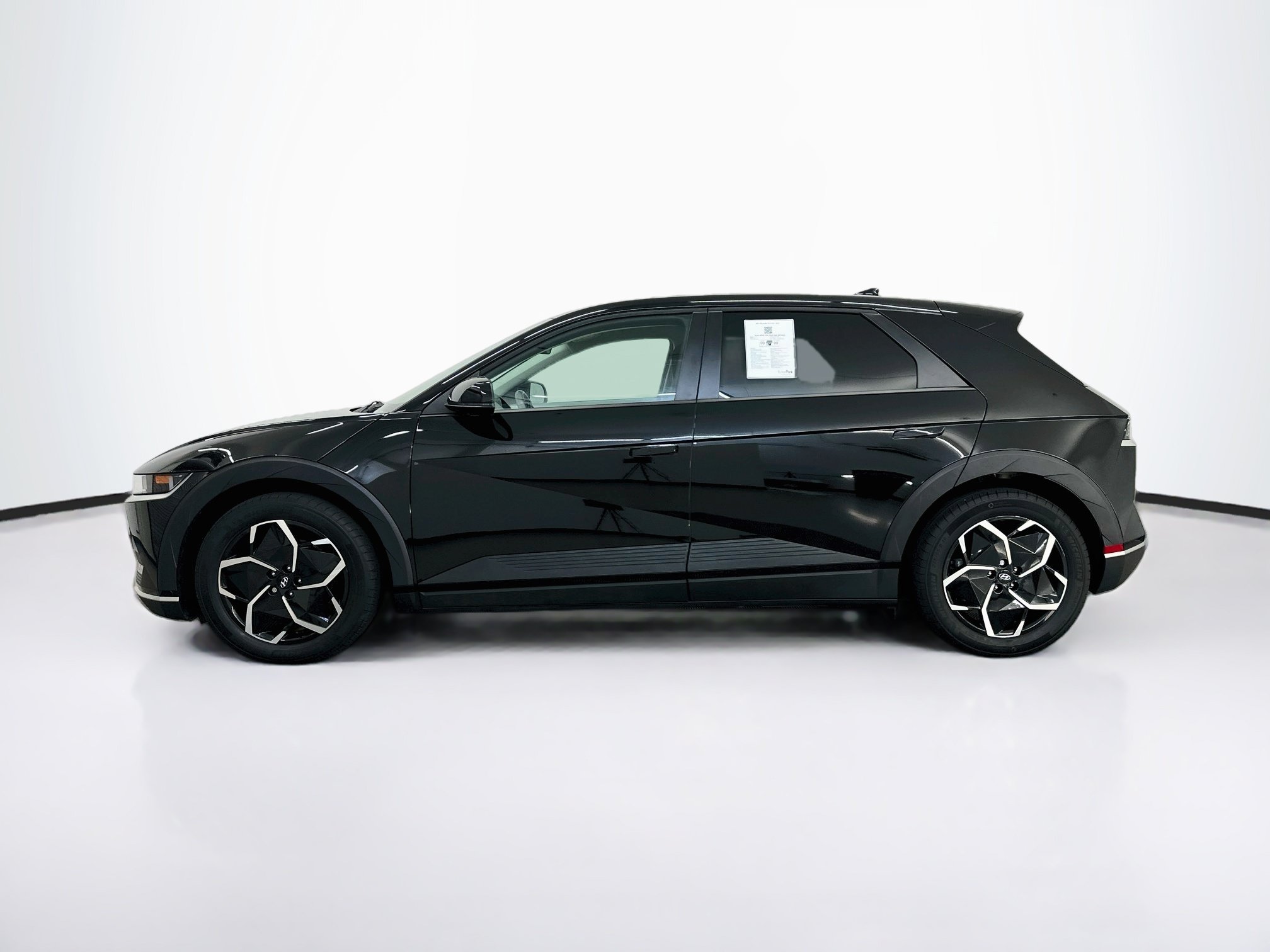 Used 2024 Hyundai Ioniq 5 SEL AWD/4WD image 4