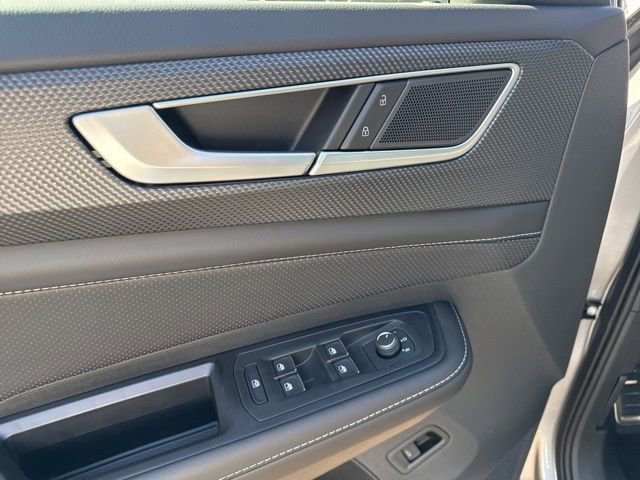 Used 2024 Volkswagen Atlas Cross Sport SEL R-Line image 9