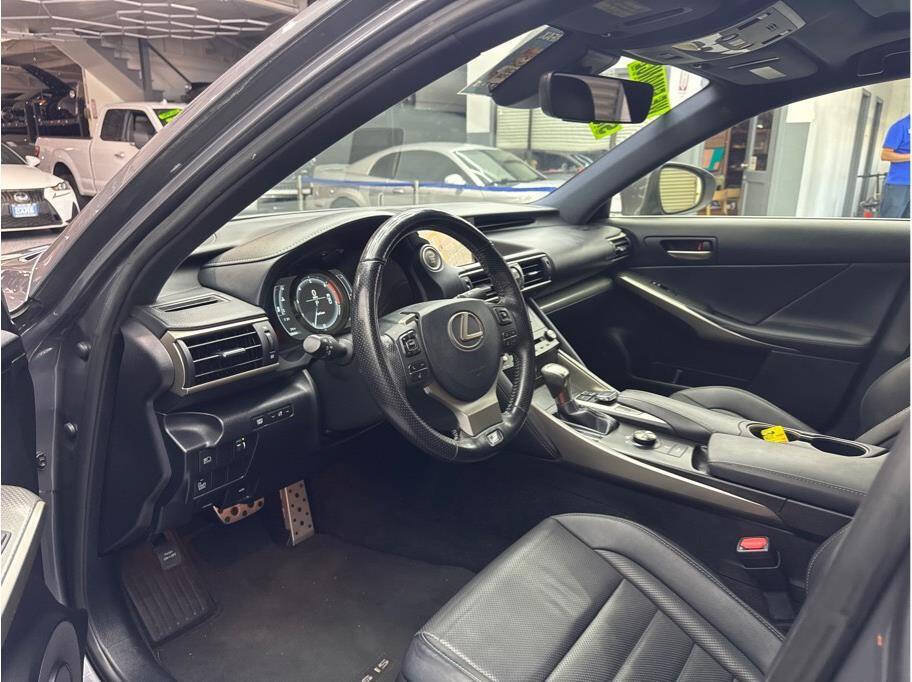 Used 2017 Lexus IS 200t F Sport w/ F Sport Package RWD image 10