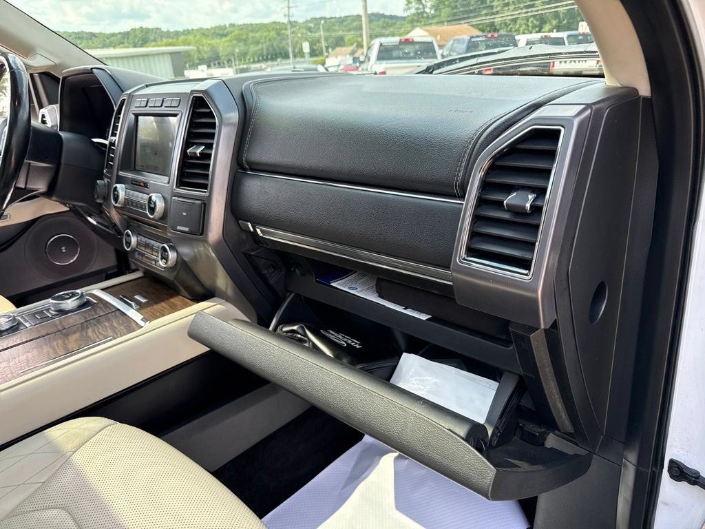 Used 2018 Ford Expedition Max Platinum AWD/4WD image 53