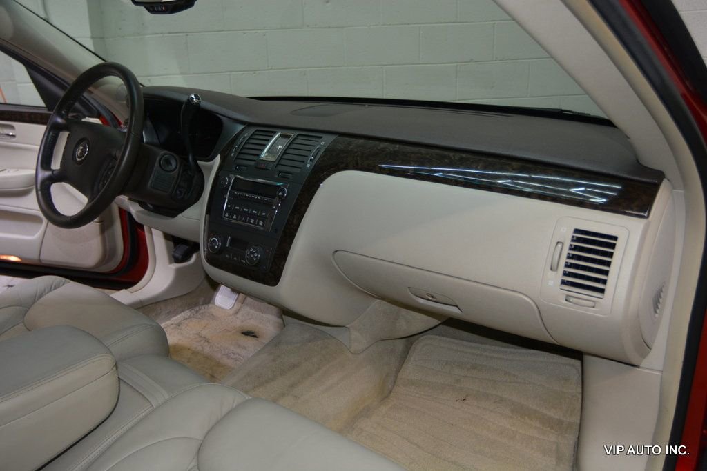 Used 2010 Cadillac DTS image 12