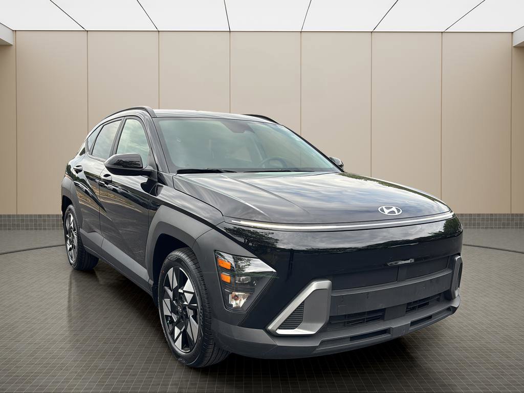 Certified 2024 Hyundai Kona SEL FWD image 7