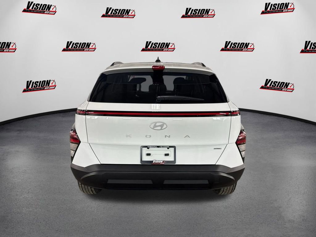 Certified 2025 Hyundai Kona SEL image 6