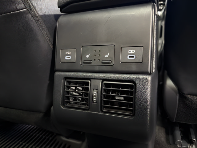 Used 2023 Subaru Solterra AWD image 34