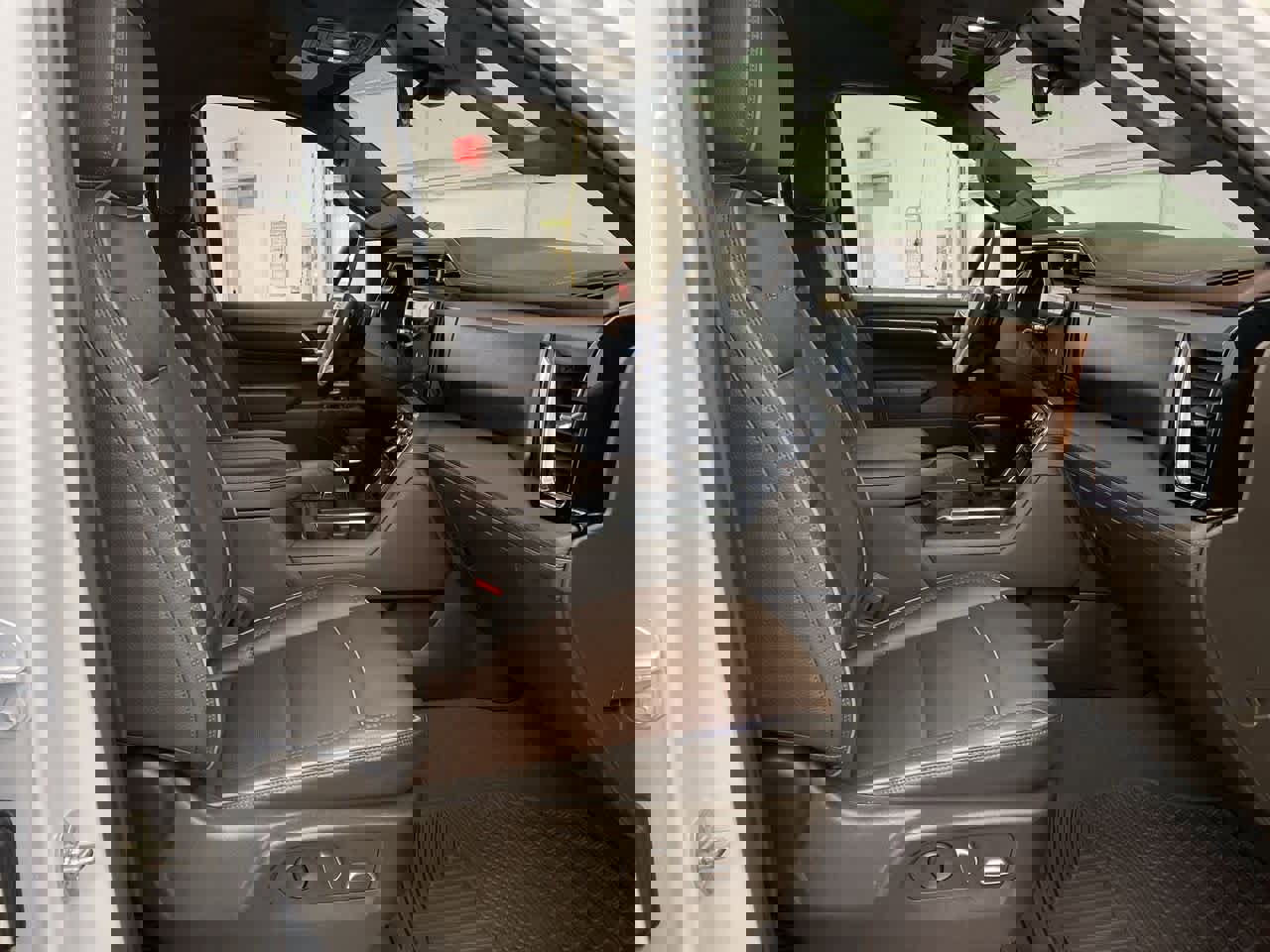 Used 2023 GMC Sierra 1500 Denali w/ Technology Package image 18