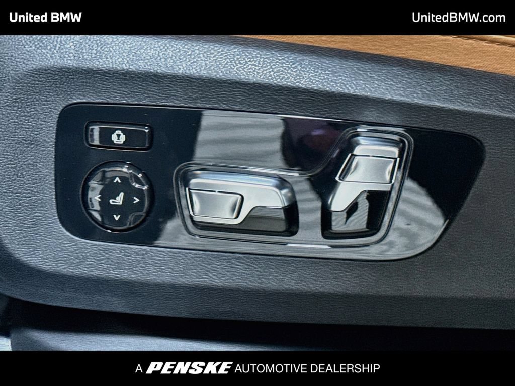 New 2027 BMW X7 xDrive40i w/ M Sport Package AWD/4WD image 11
