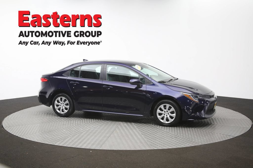 Used 2021 Toyota Corolla LE FWD image 46