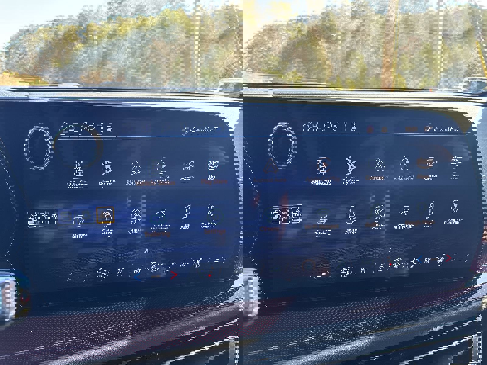 Used 2024 Chevrolet Traverse Z71 image 19