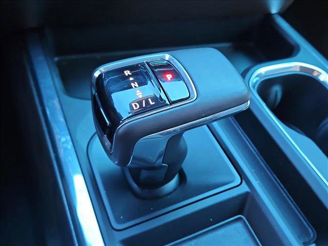 Used 2023 GMC Sierra 1500 SLT AWD/4WD image 12