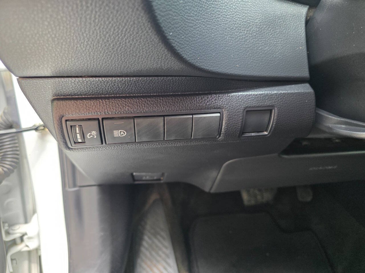 Used 2023 Toyota Corolla XSE FWD image 14
