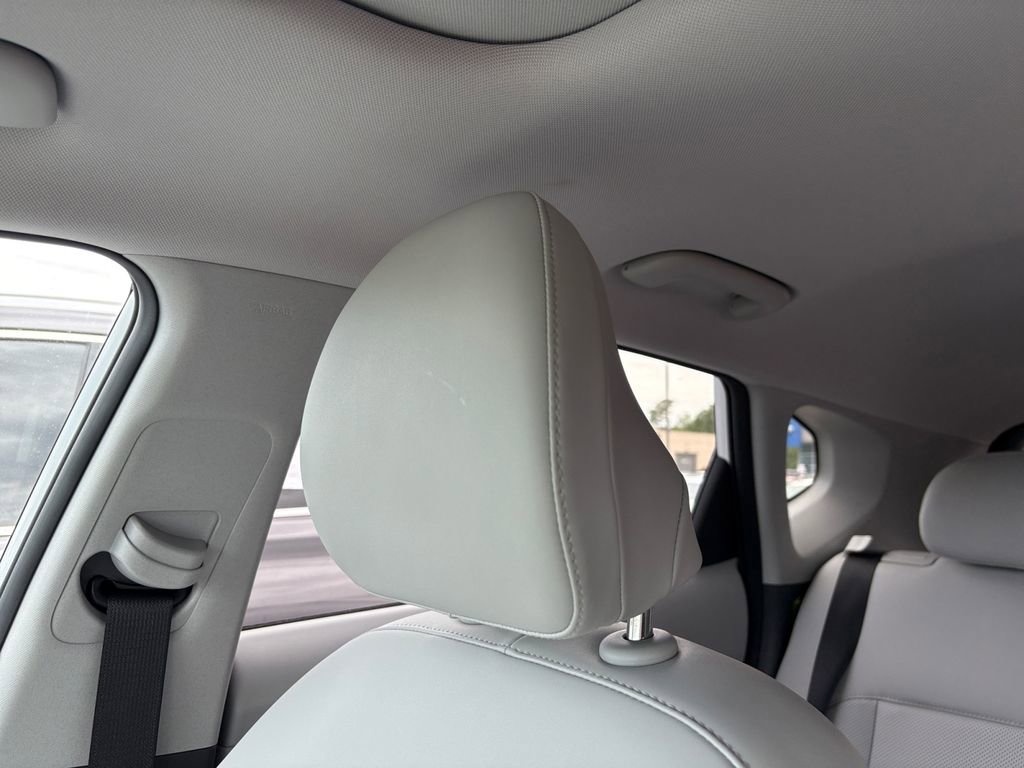 Certified 2024 Hyundai Kona Limited AWD/4WD image 17