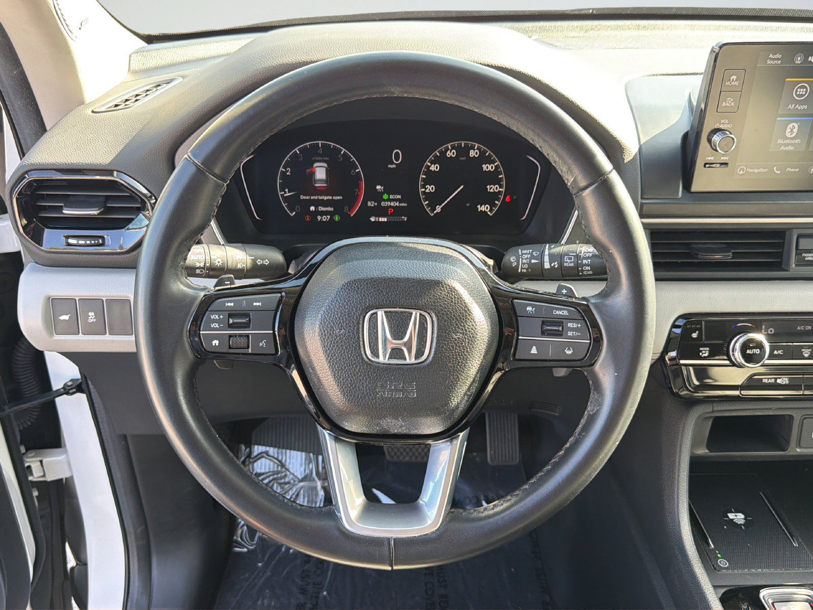 Used 2023 Honda Pilot Touring image 15