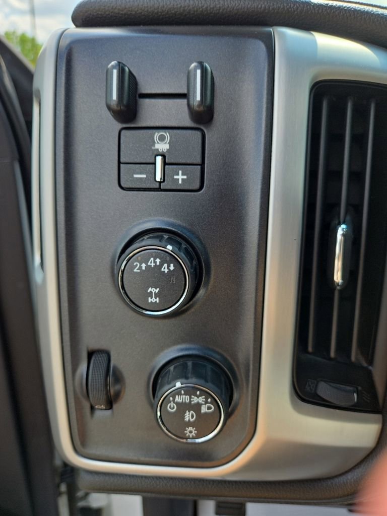 Used 2017 GMC Sierra 3500 SLE w/ SLE Fleet Preferred Package AWD/4WD image 22
