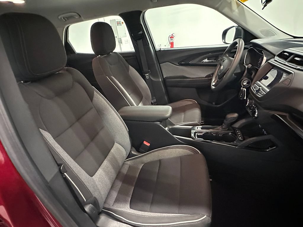 Used 2021 Chevrolet TrailBlazer LS AWD/4WD image 23