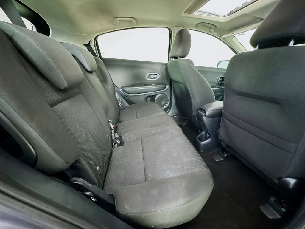Used 2018 Honda HR-V EX image 33
