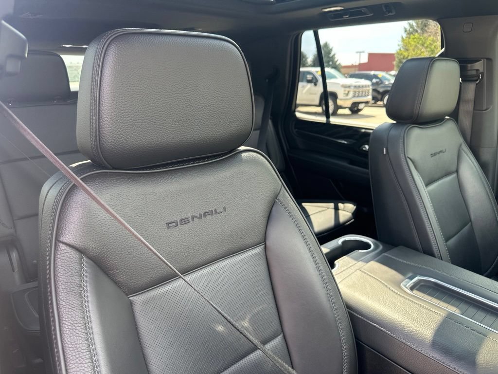 Used 2022 GMC Yukon Denali AWD/4WD image 34