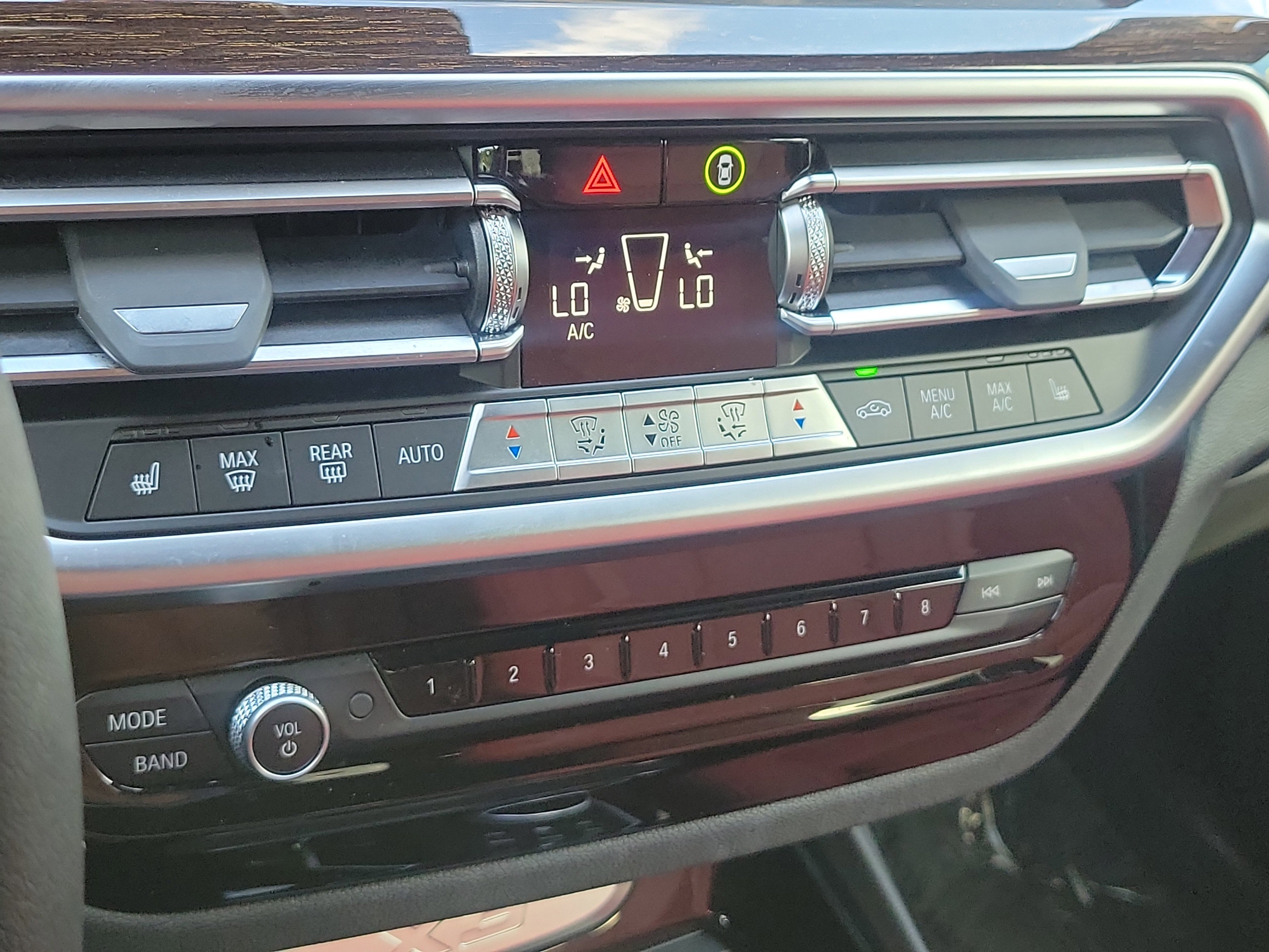 Used 2022 BMW X3 sDrive30i w/ Premium Package 2 (ZPA) image 32