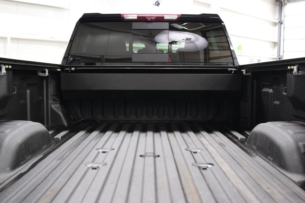 Used 2024 Chevrolet Silverado 3500 High Country w/ High Country Premium Package AWD/4WD image 27