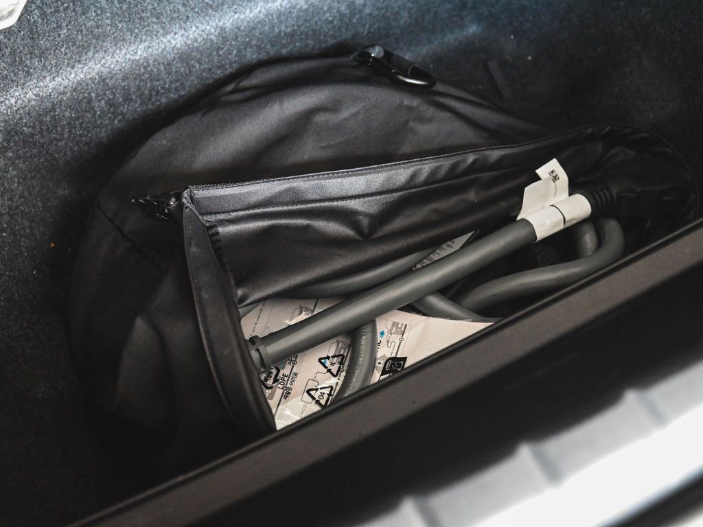 Used 2024 BMW i7 M70 w/ Executive Package image 41