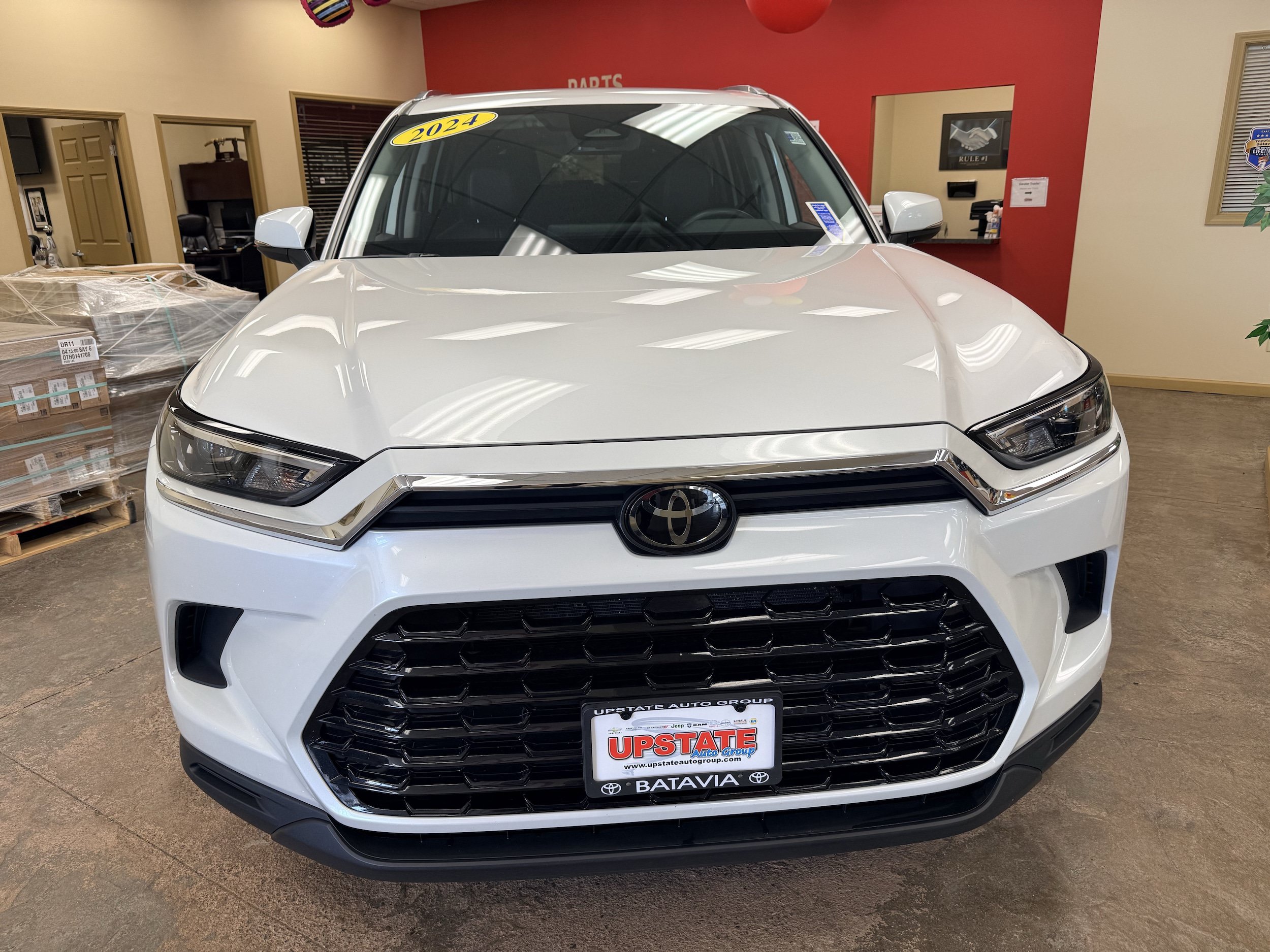 Used 2024 Toyota Grand Highlander AWD video 2