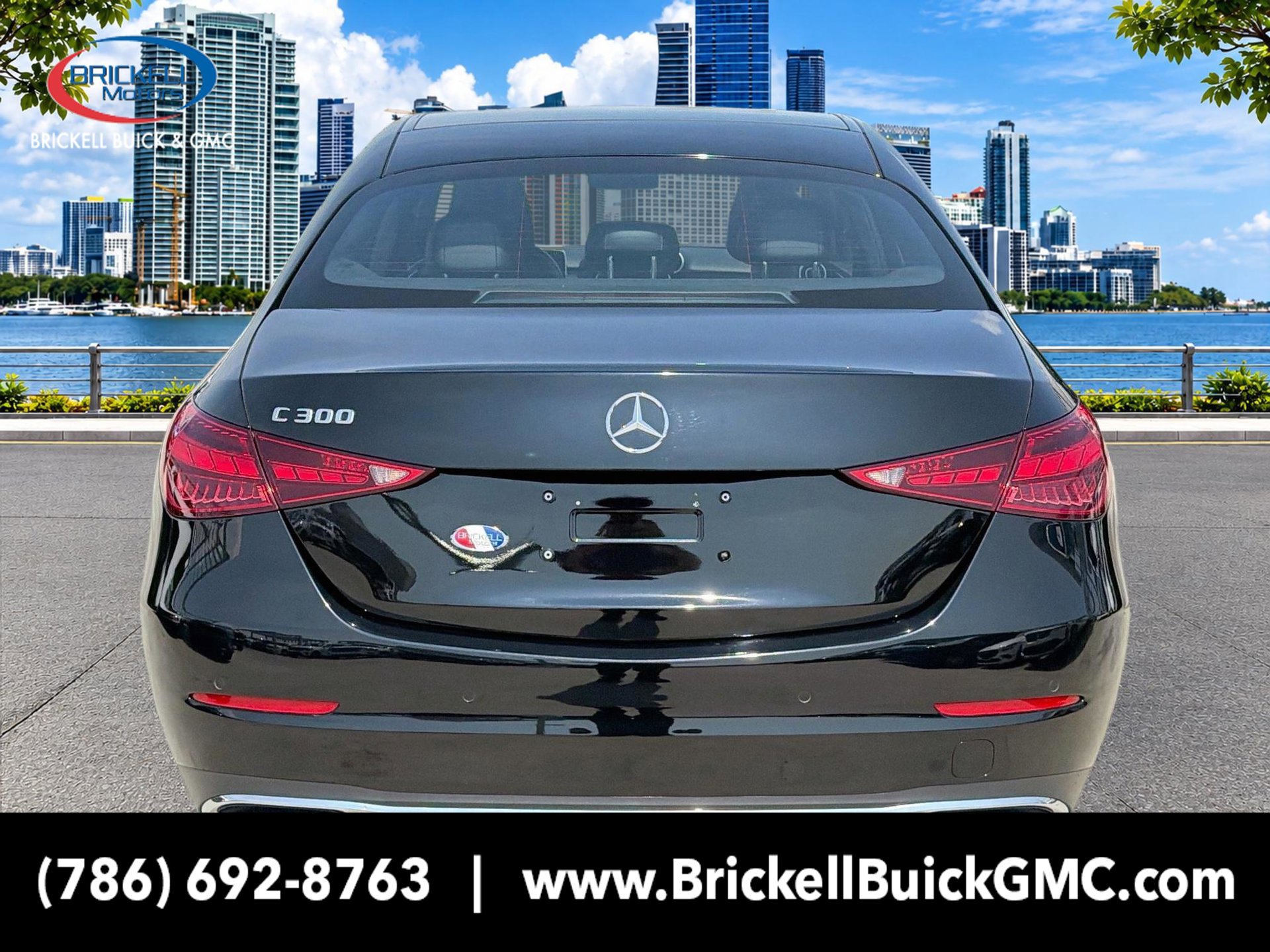 Used 2025 Mercedes-Benz C 300 Sedan image 4