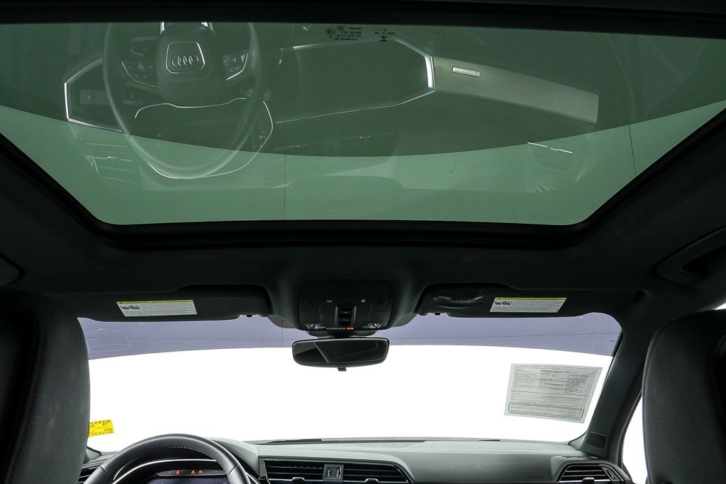 Used 2019 Audi Q3 2.0T Premium w/ Convenience Package image 18