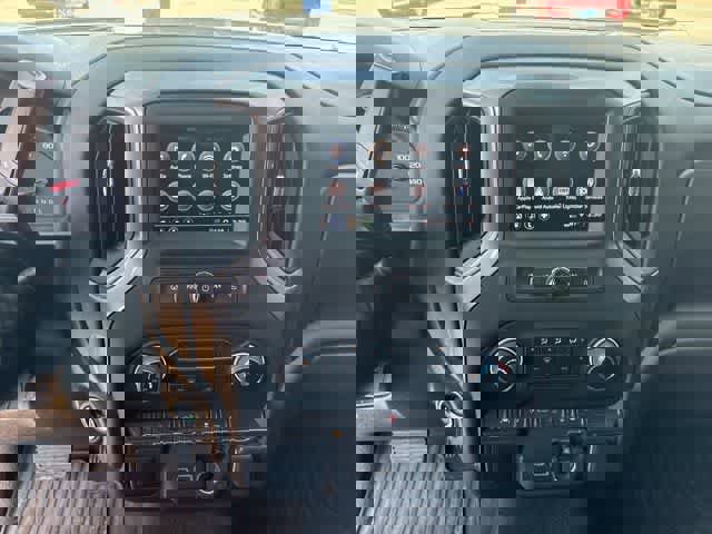 Used 2025 Chevrolet Silverado 1500 Custom image 17
