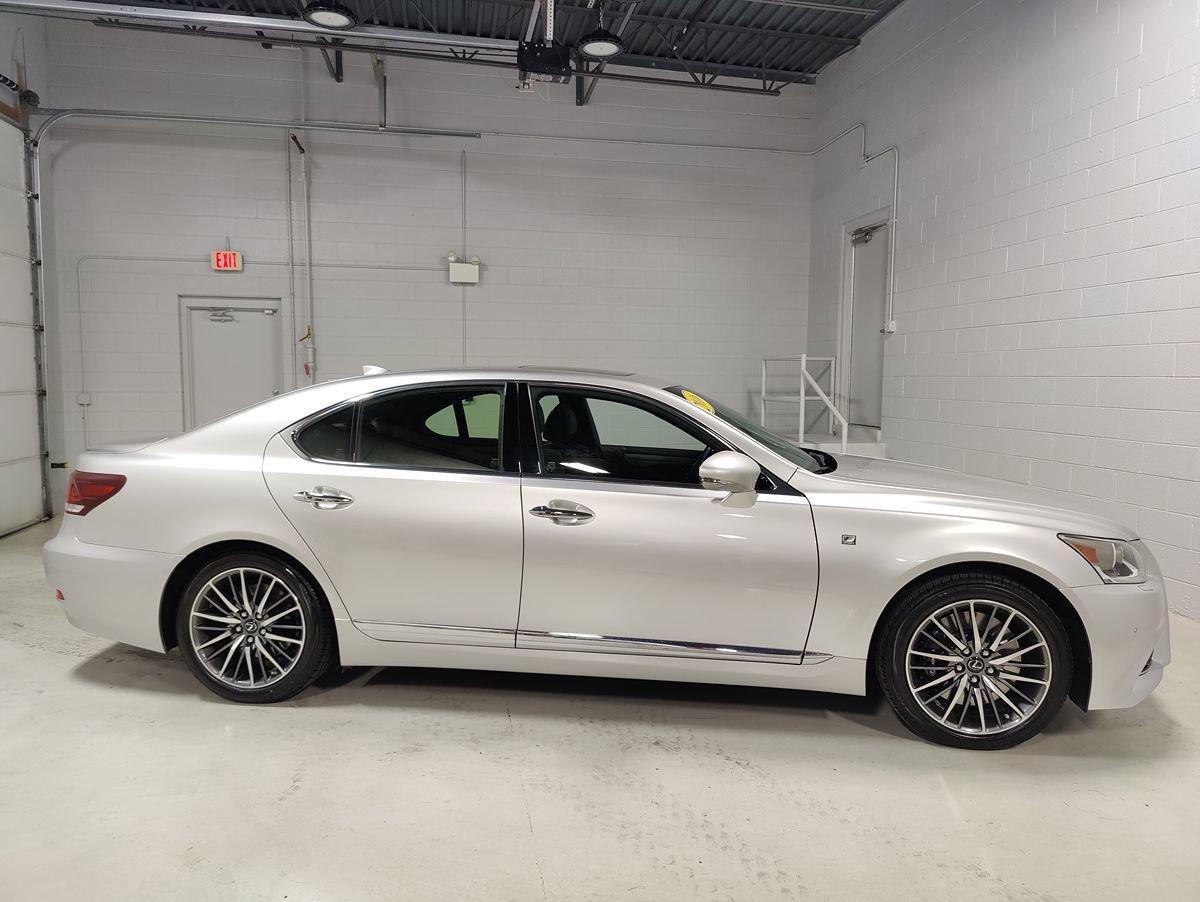 Used 2016 Lexus LS 460 AWD image 5