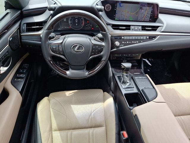 Used 2021 Lexus ES 350 Ultra Luxury w/ Accessory Package 2 FWD image 11