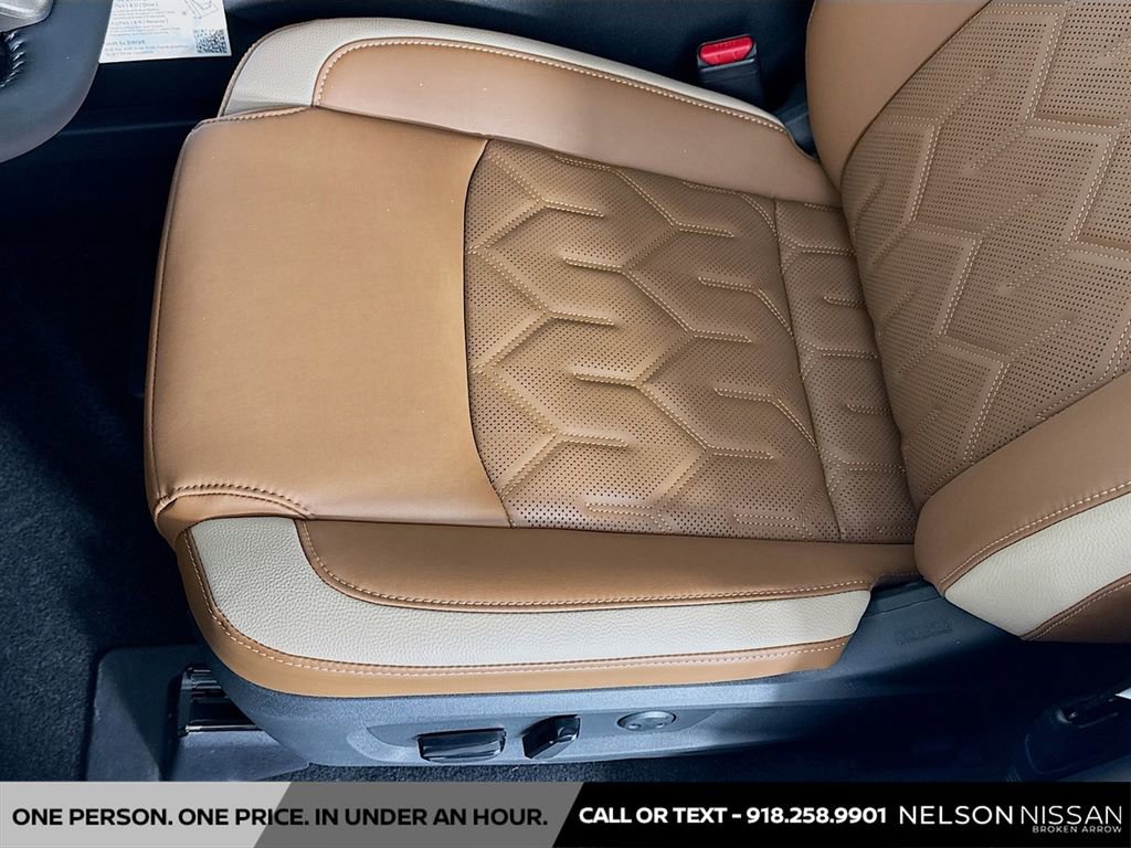 New 2026 Nissan Pathfinder Platinum image 19