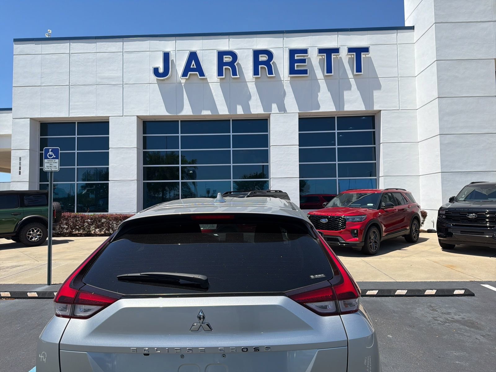 Used 2025 Mitsubishi Eclipse Cross LE image 7