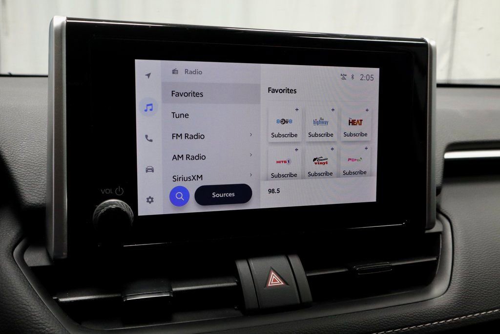 Used 2025 Toyota RAV4 XLE image 3